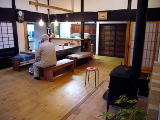 岩手町江刈内の古民家 室内の様子